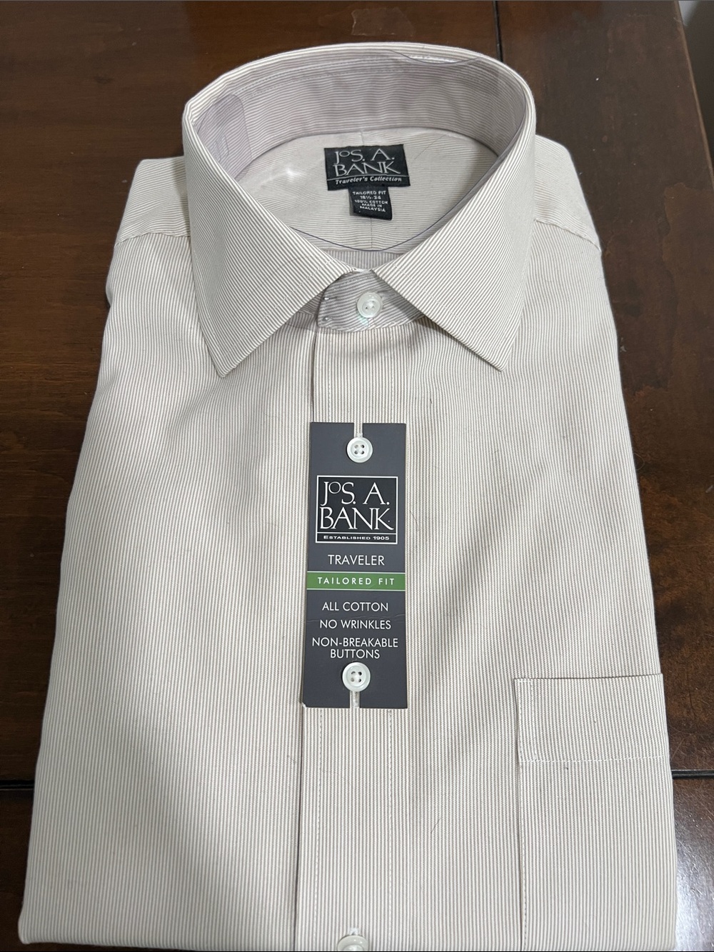 Jos A Banks Traveler’s Collection Tailored Fit Long sleeve shirt